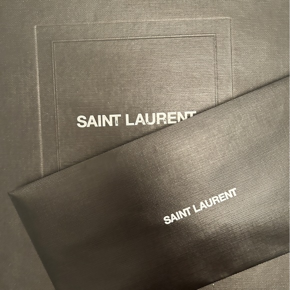 Saint Laurent, red monogram LouLou - Picture 6 of 7